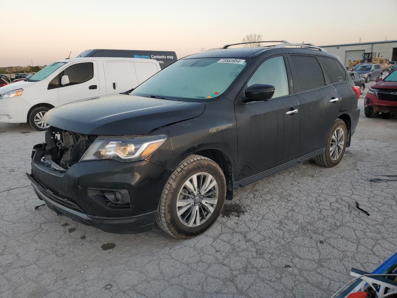 NISSAN PATHFINDER 2017