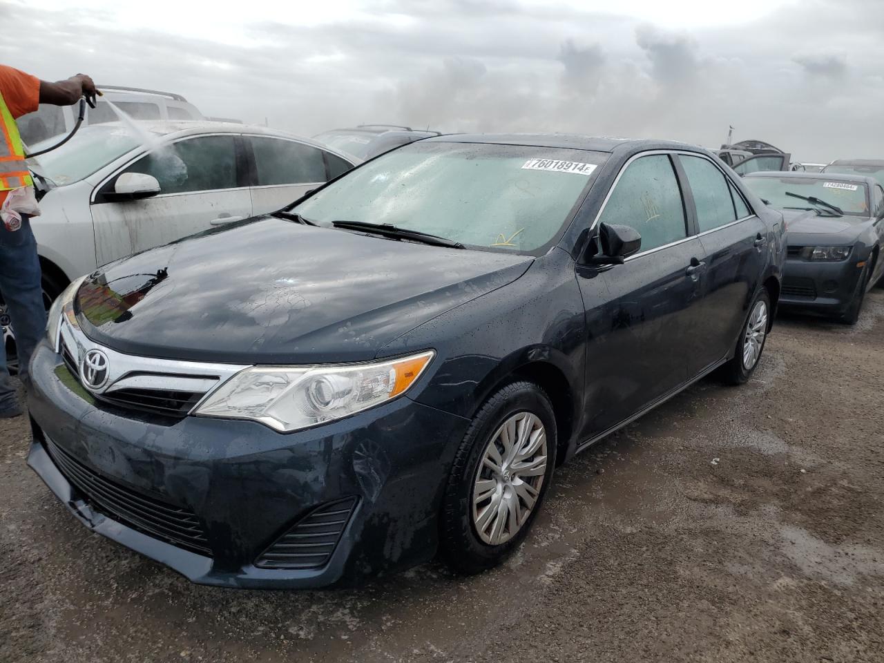 TOYOTA CAMRY L 2014
