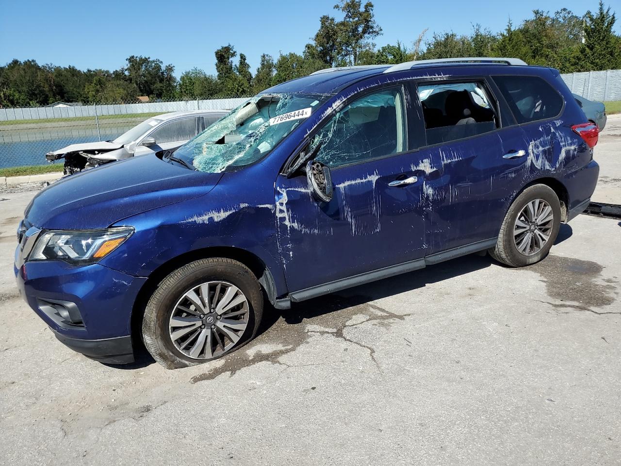 NISSAN PATHFINDER 2019