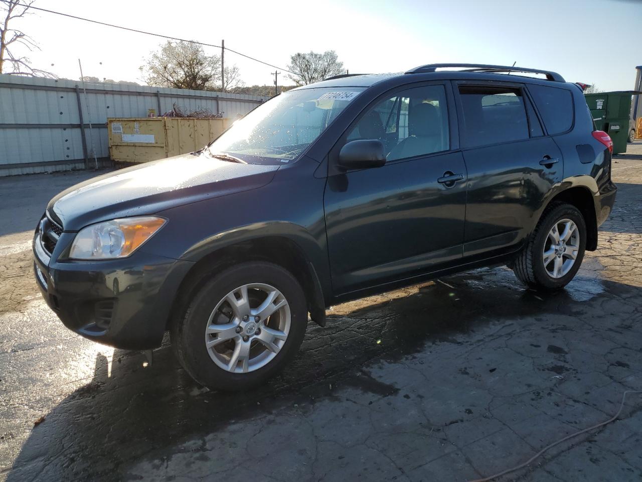 TOYOTA RAV4 2011