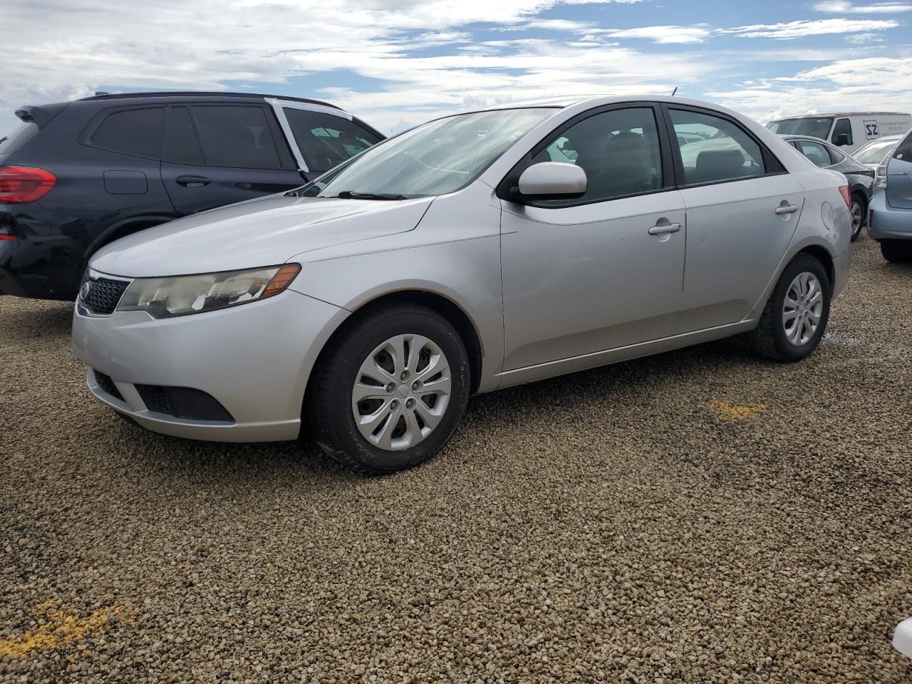 KIA FORTE LX 2011
