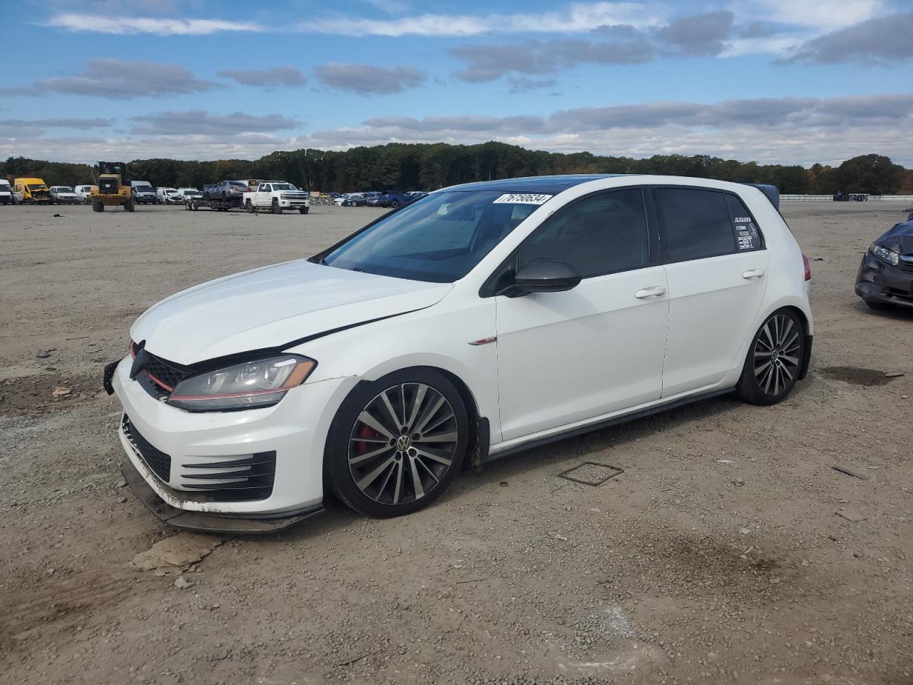 VOLKSWAGEN GTI 2015