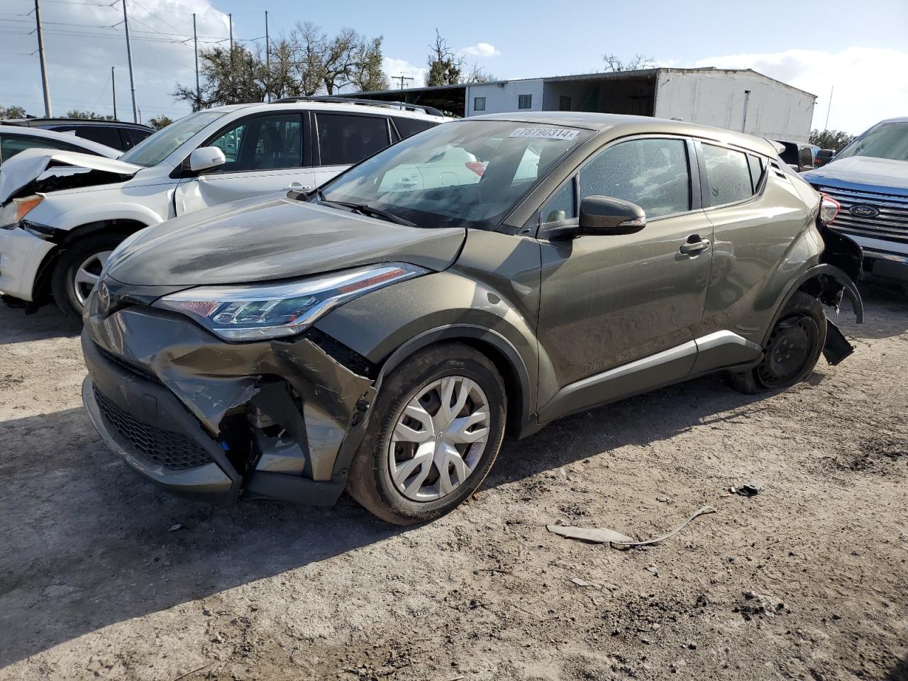 TOYOTA C-HR XLE 2021