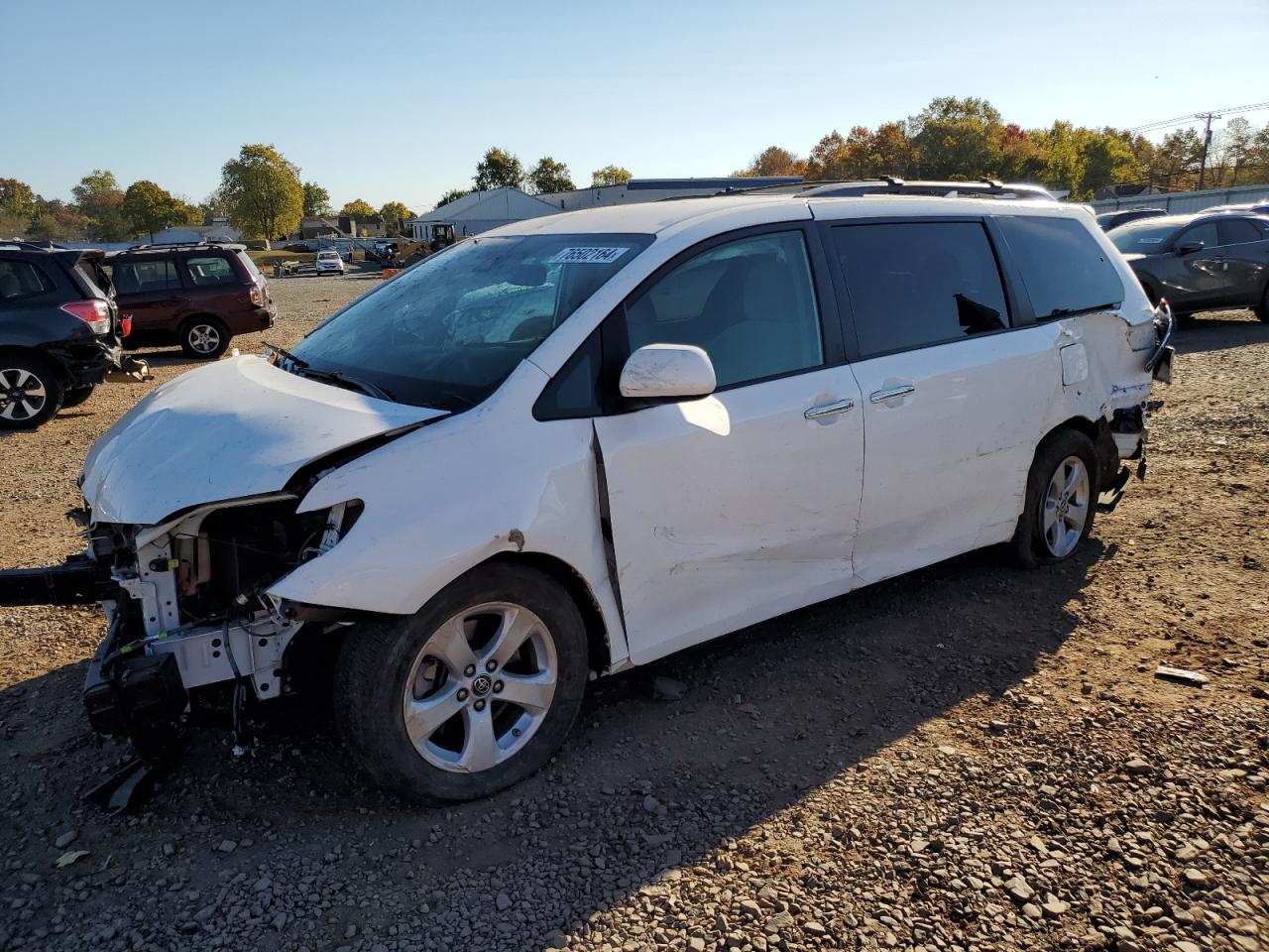 TOYOTA SIENNA LE 2020
