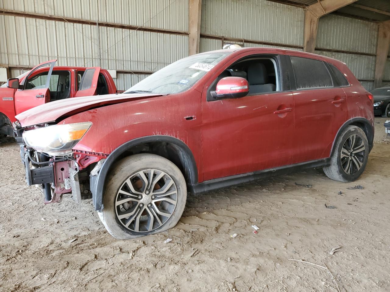 MITSUBISHI OUTLANDER 2016