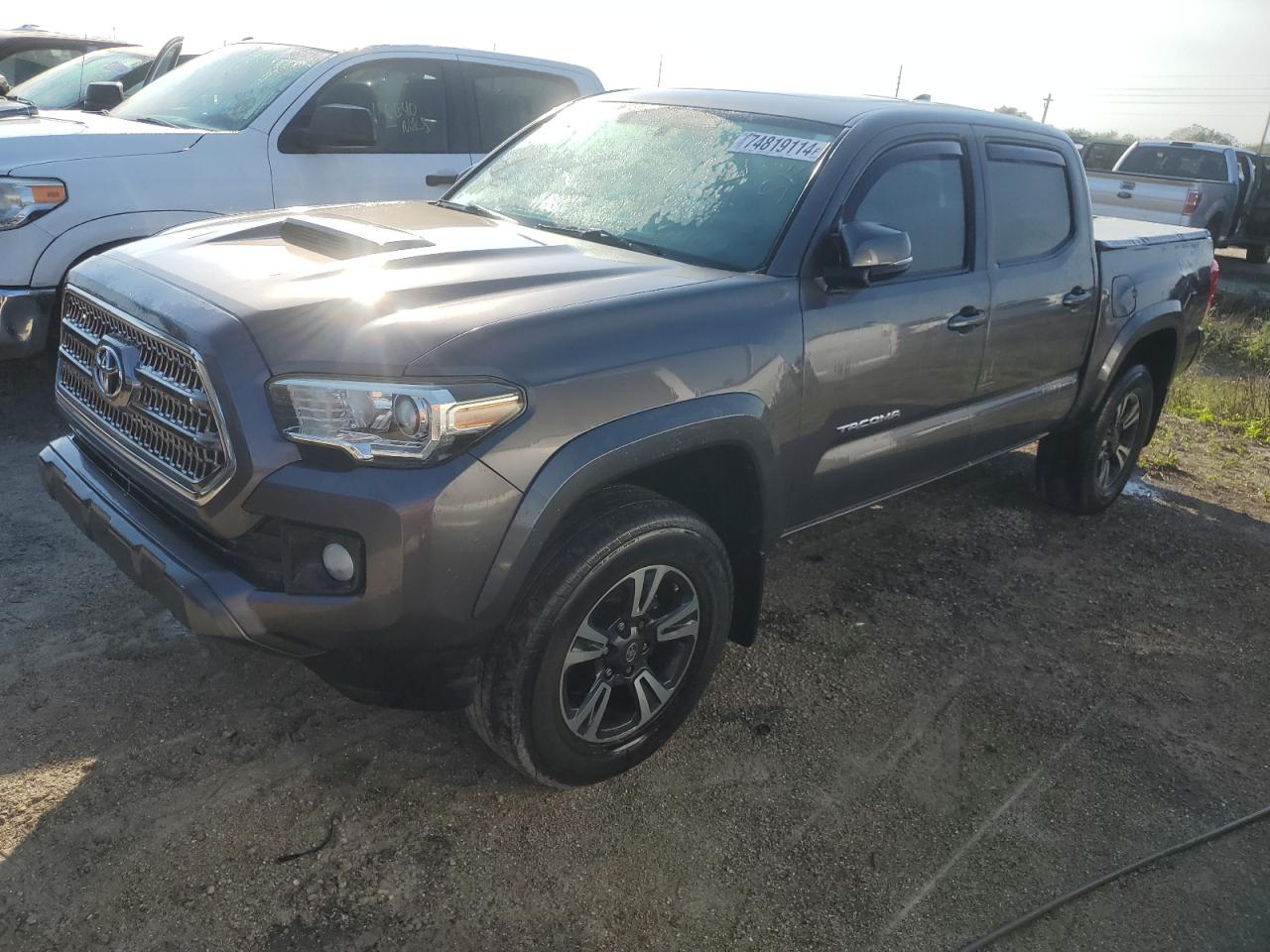 TOYOTA TACOMA DOU 2017