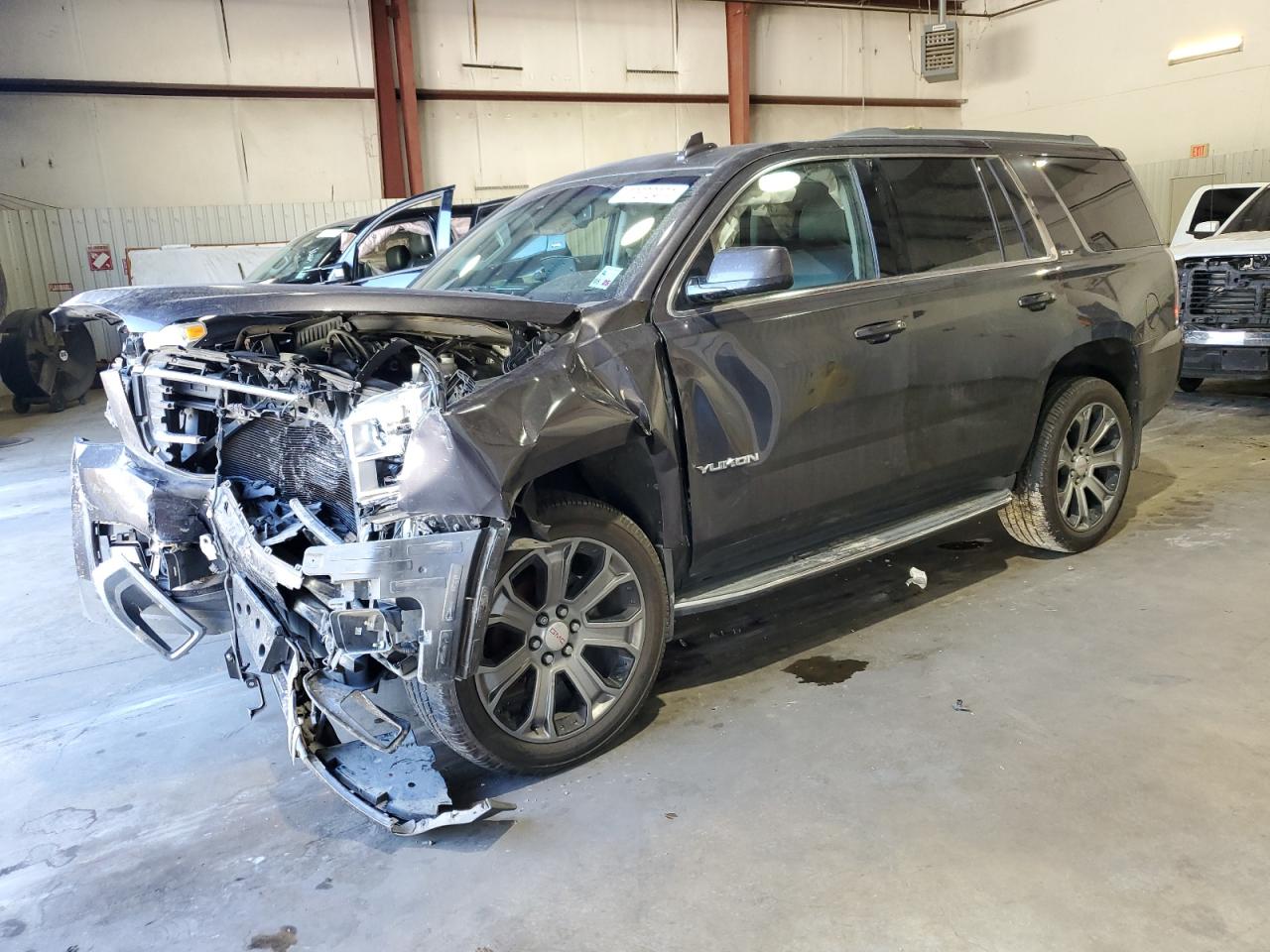 GMC YUKON SLT 2017