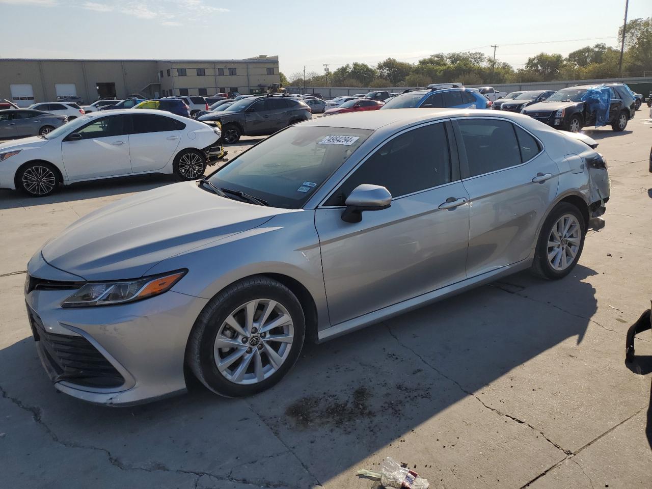 TOYOTA CAMRY LE 2021