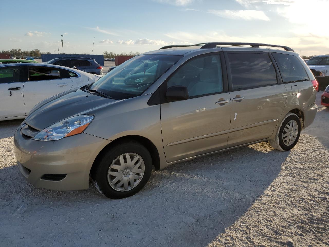 TOYOTA SIENNA CE 2007
