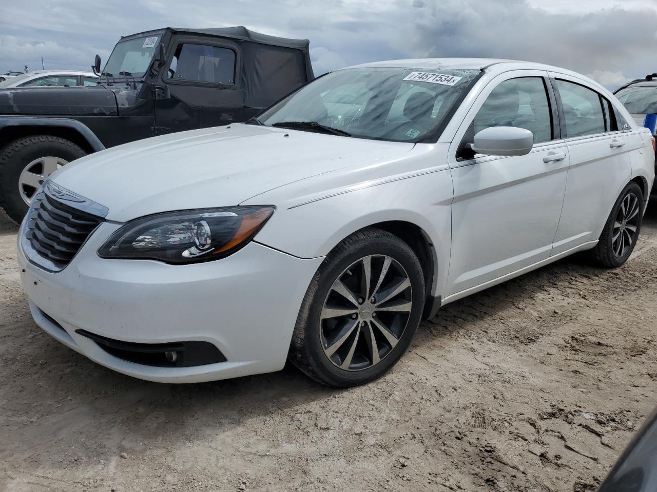 CHRYSLER 200 TOURIN 2012
