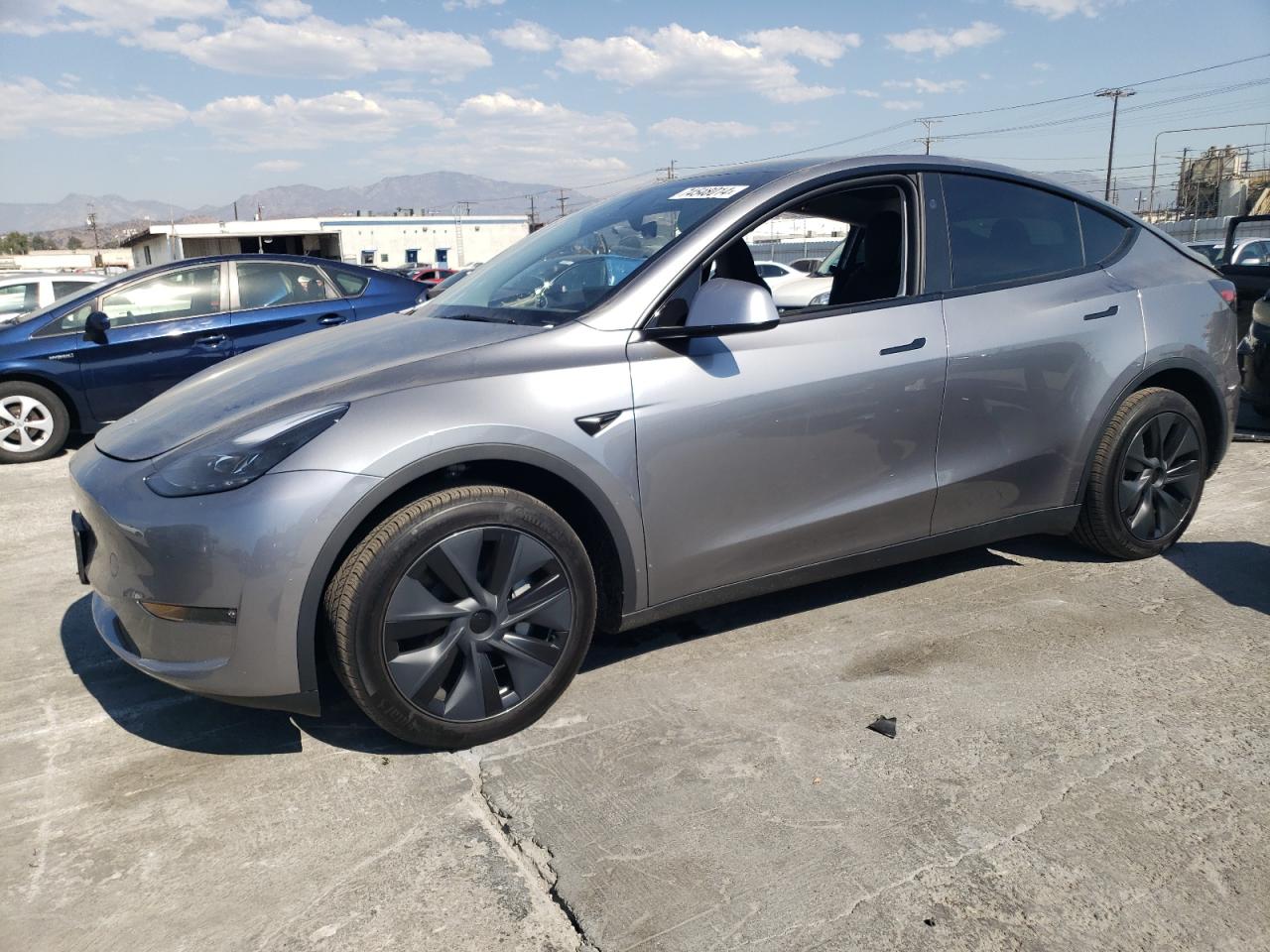 TESLA MODEL Y 2024