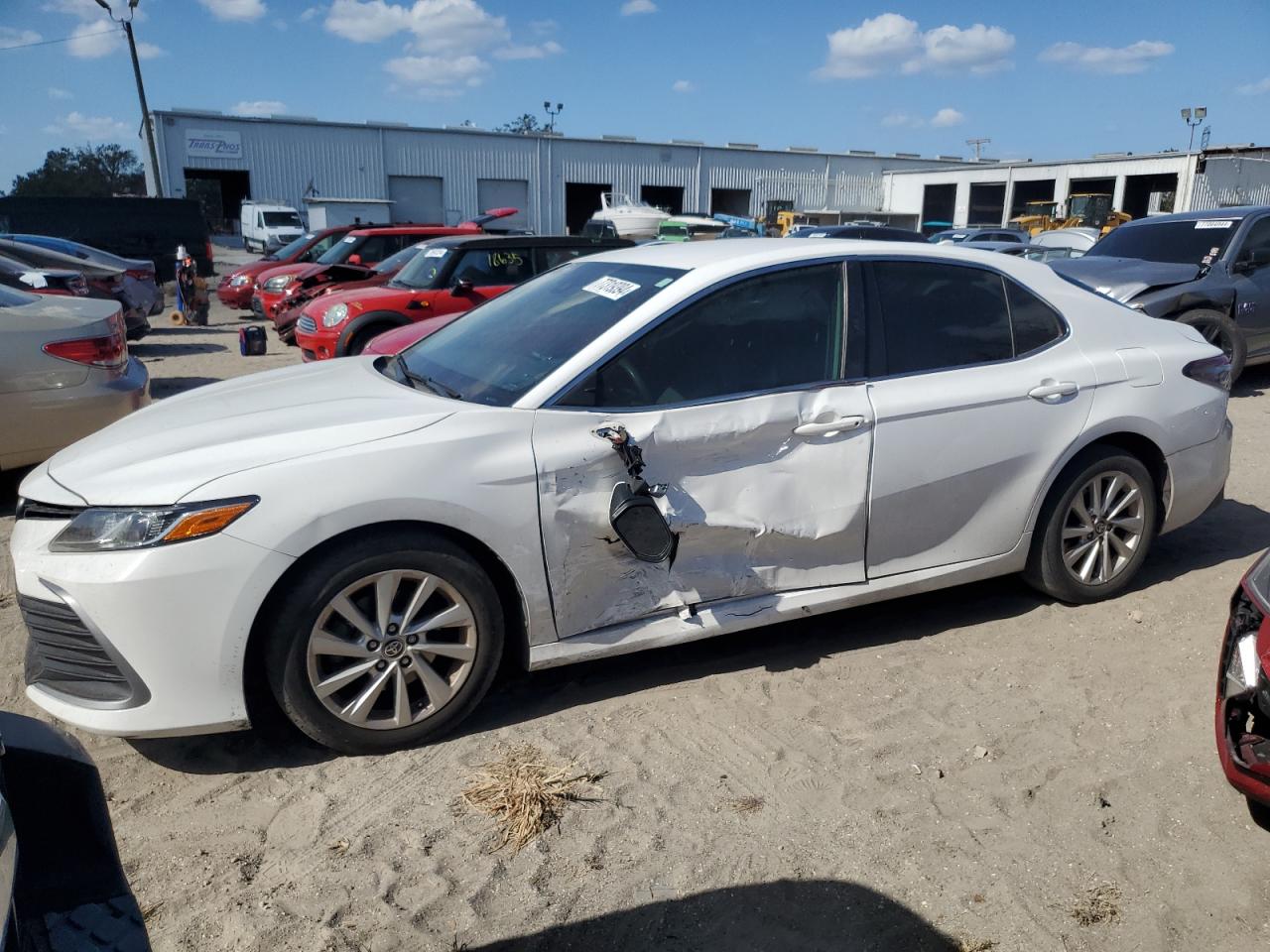 TOYOTA CAMRY LE 2021