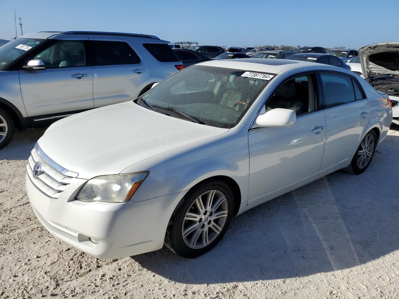 TOYOTA AVALON XL 2005