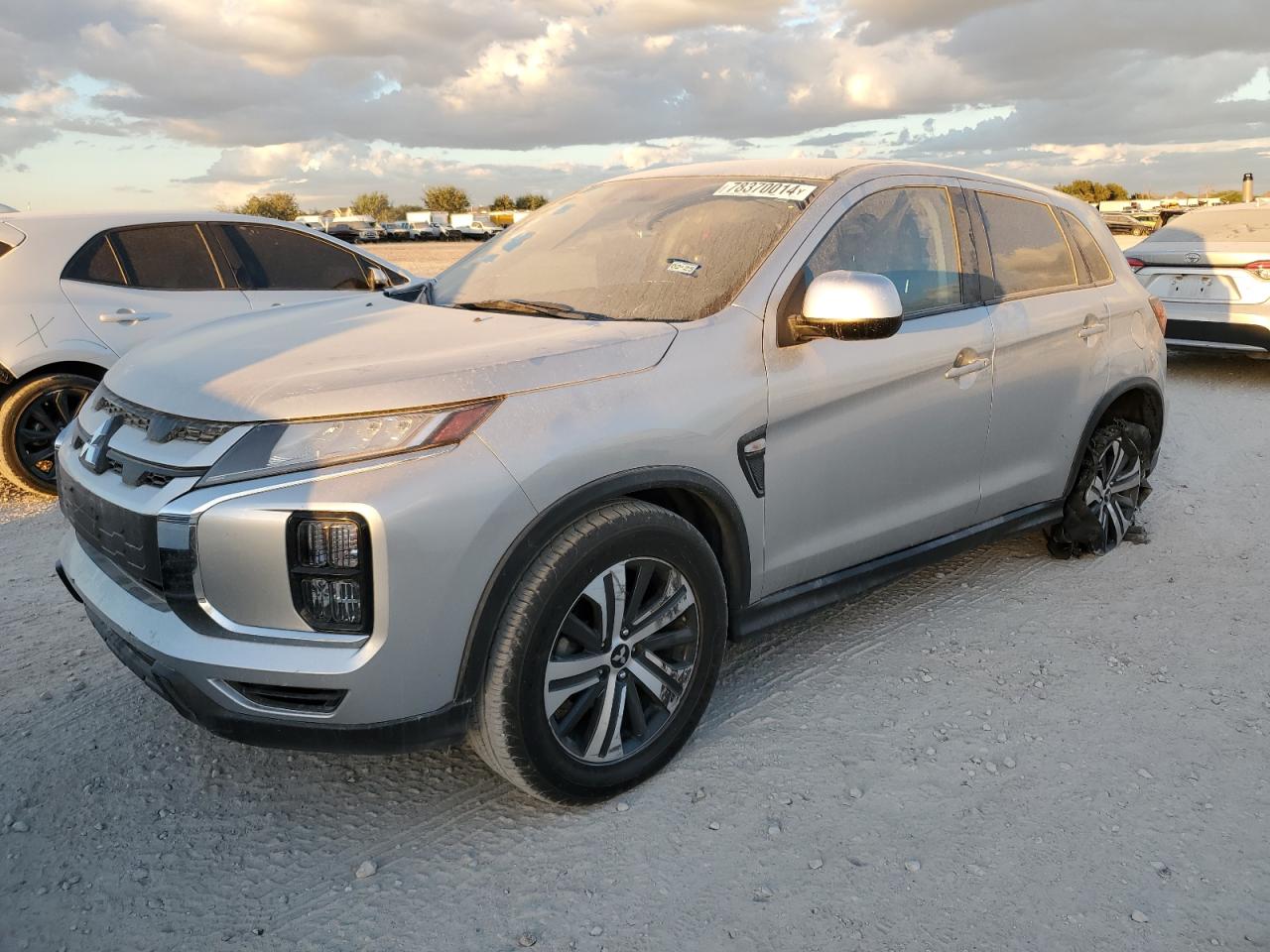 MITSUBISHI OUTLANDER 2021