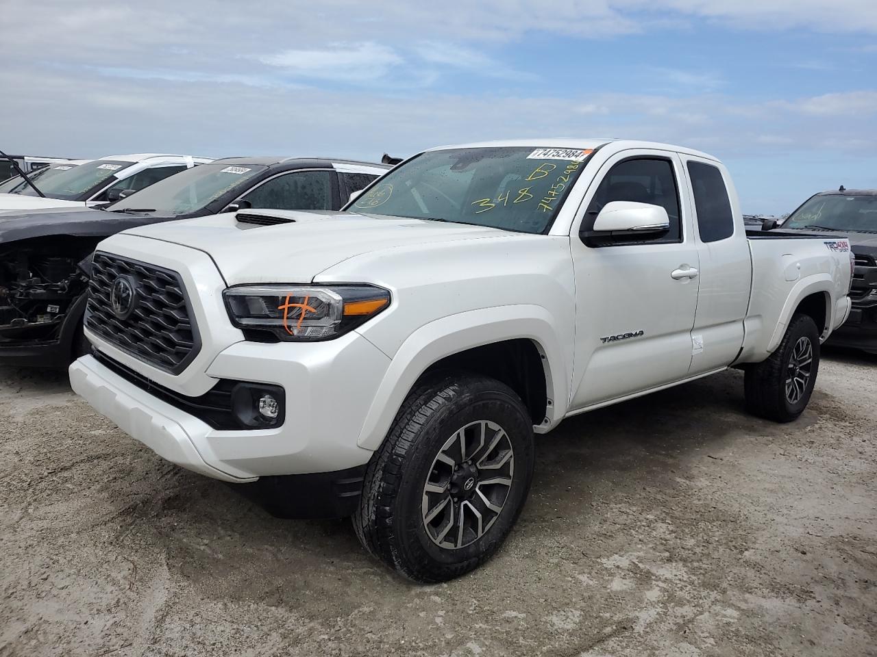 TOYOTA TACOMA ACC 2021