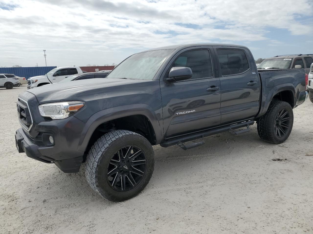 TOYOTA TACOMA DOU 2020