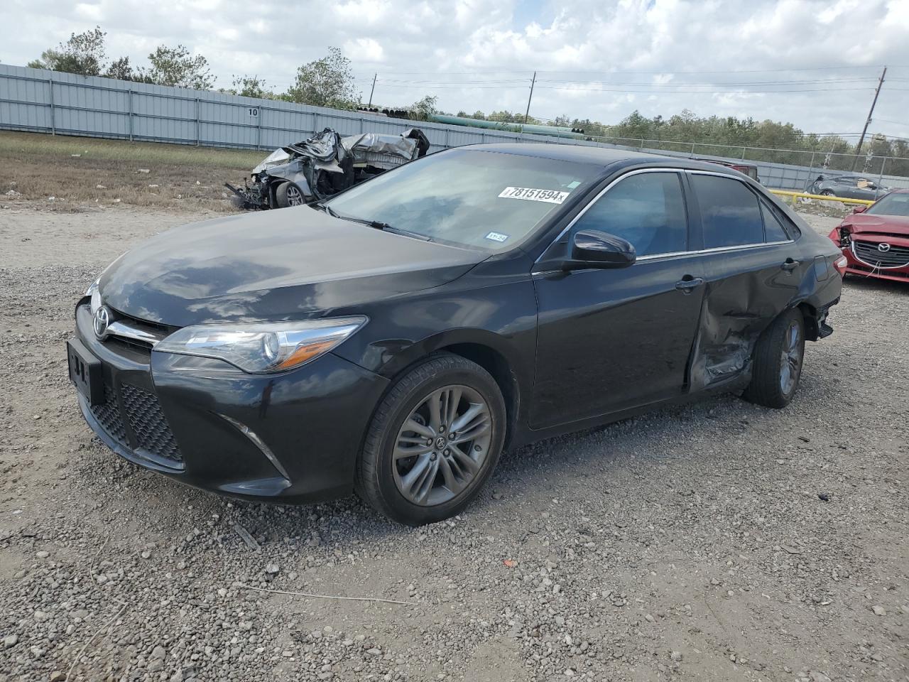TOYOTA CAMRY LE 2017
