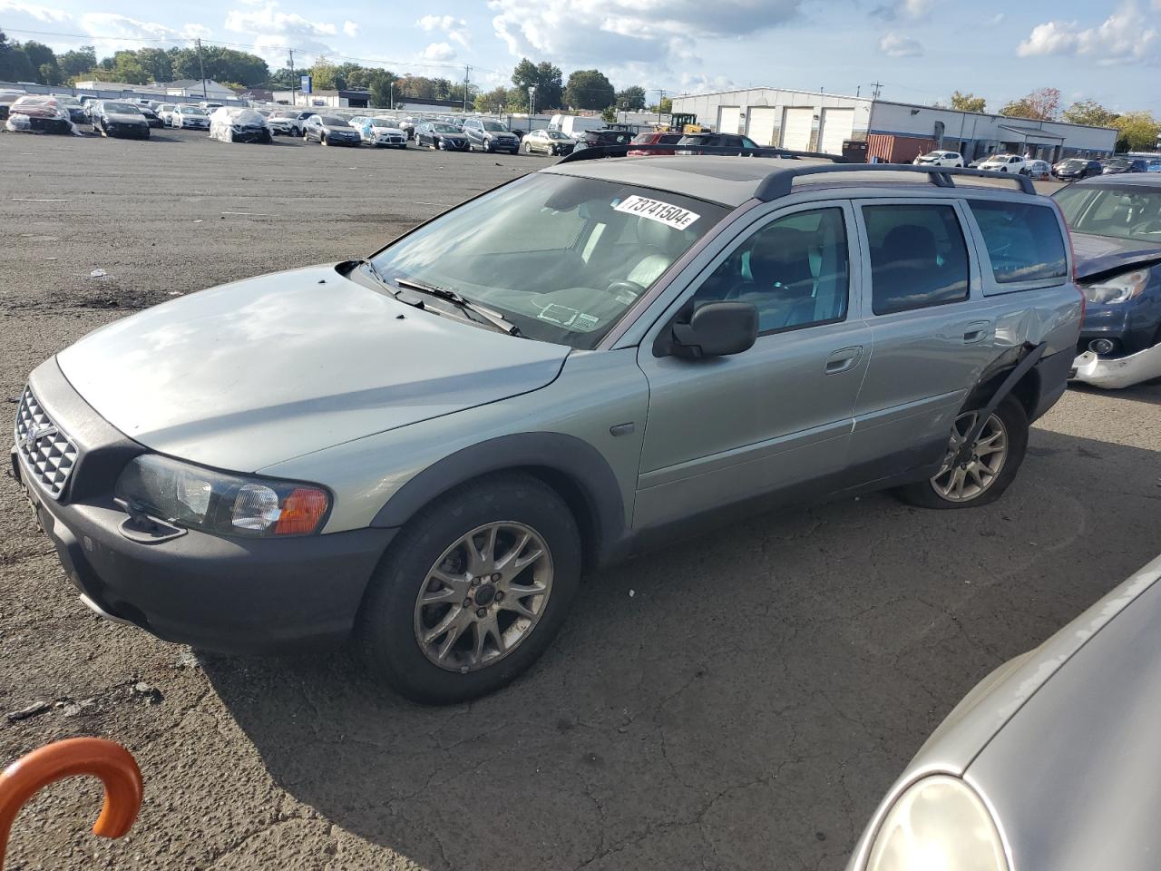 VOLVO XC70 2004