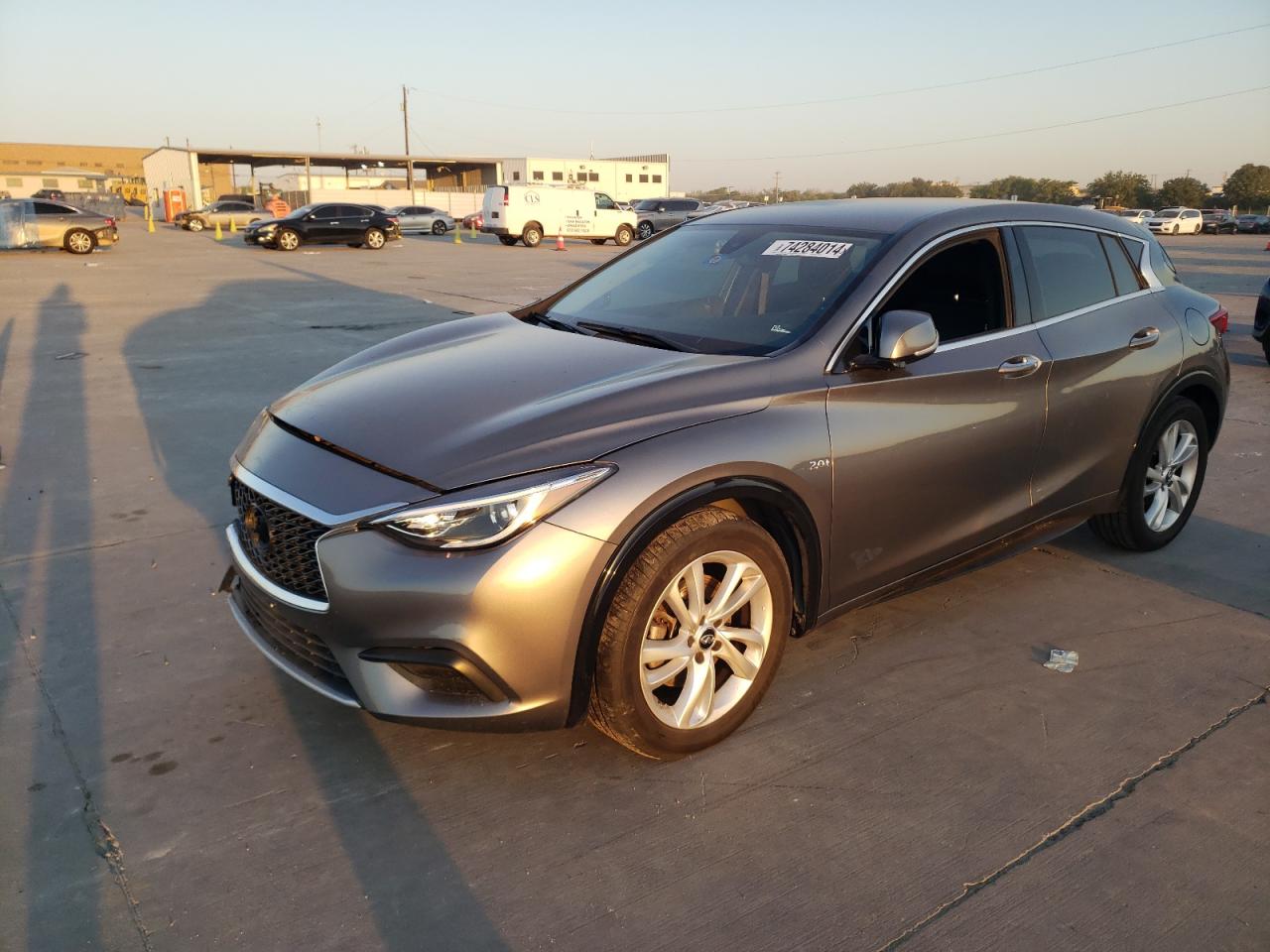 INFINITI QX30 BASE 2017