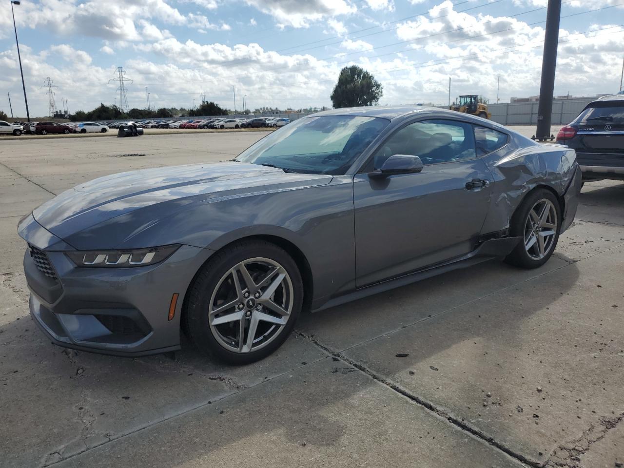 FORD MUSTANG 2024