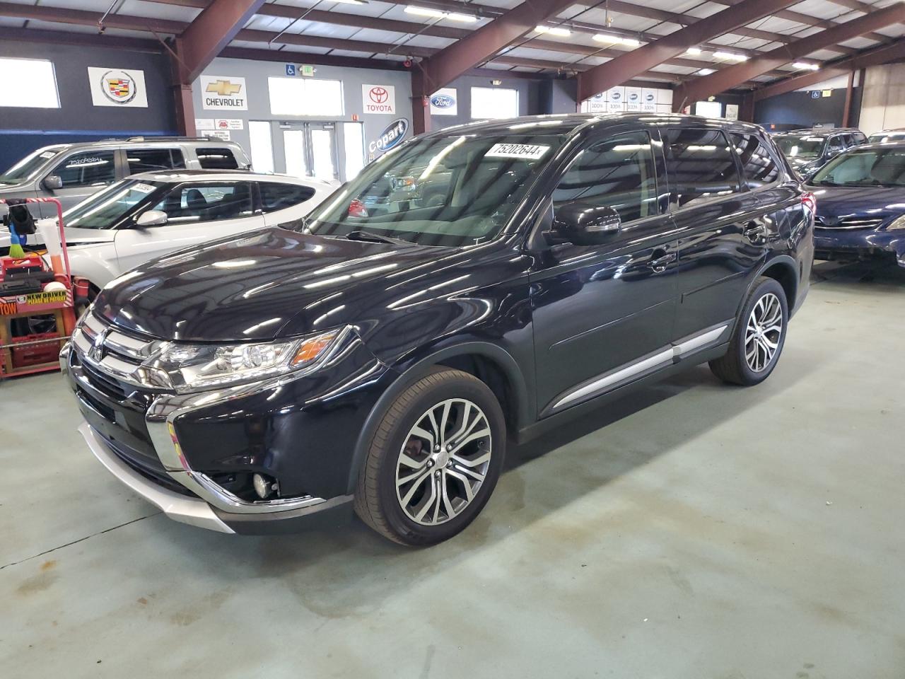 MITSUBISHI OUTLANDER 2016