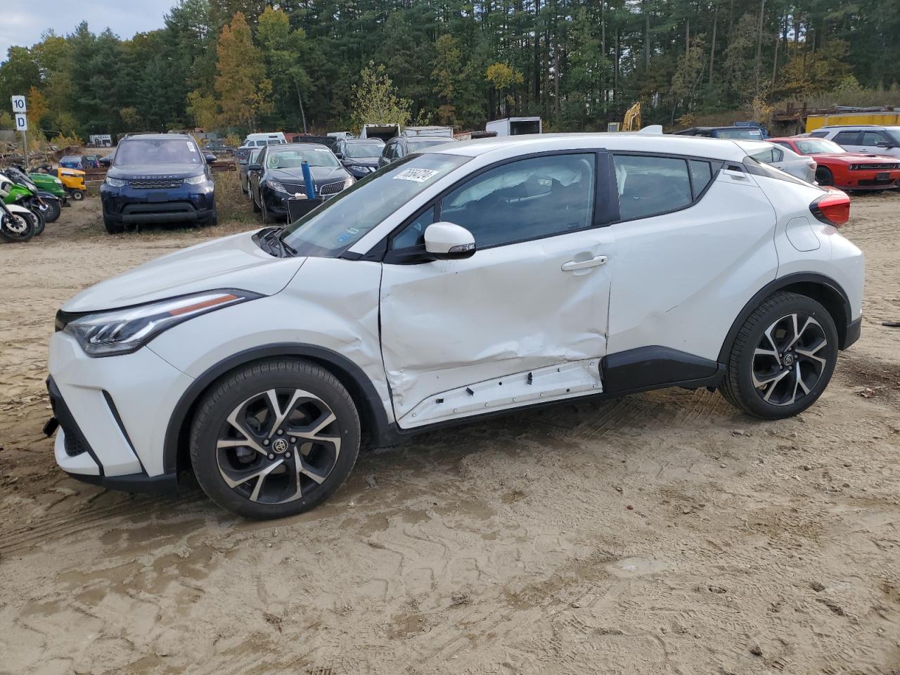 TOYOTA C-HR XLE 2021