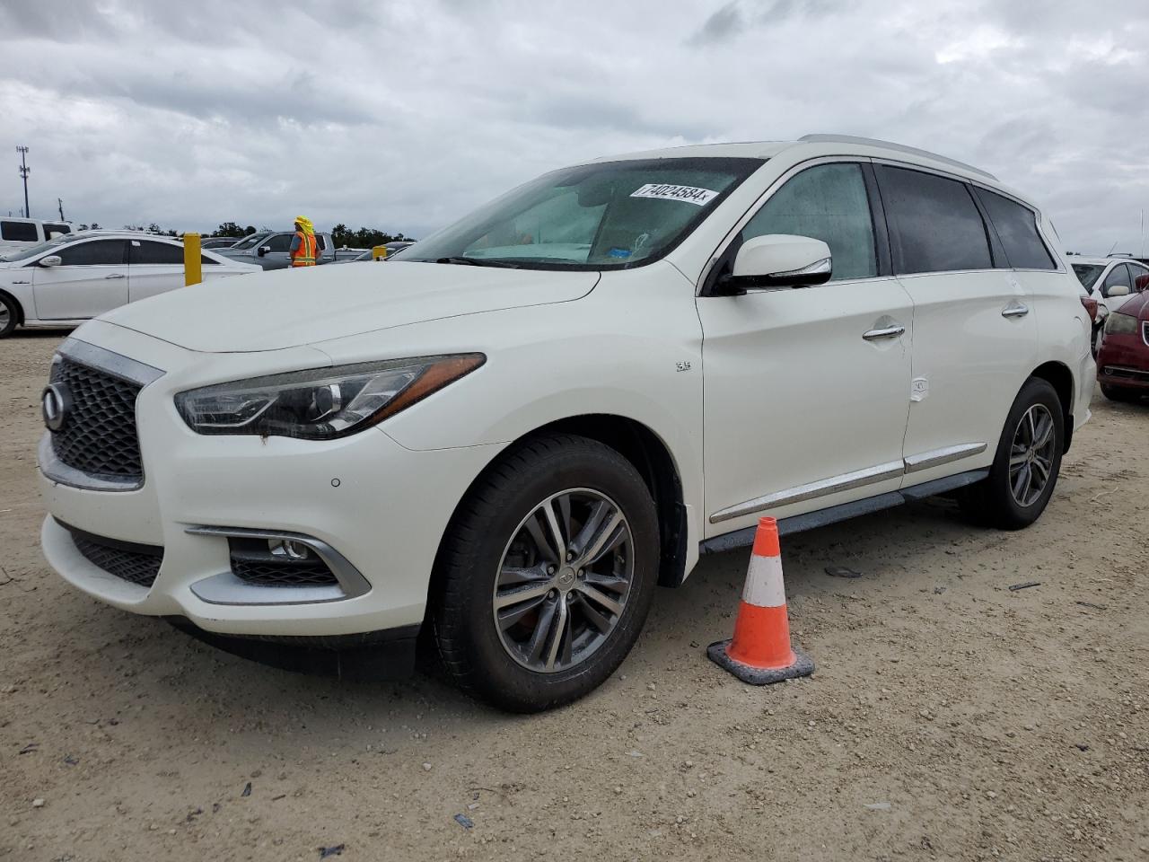INFINITI QX60 2016