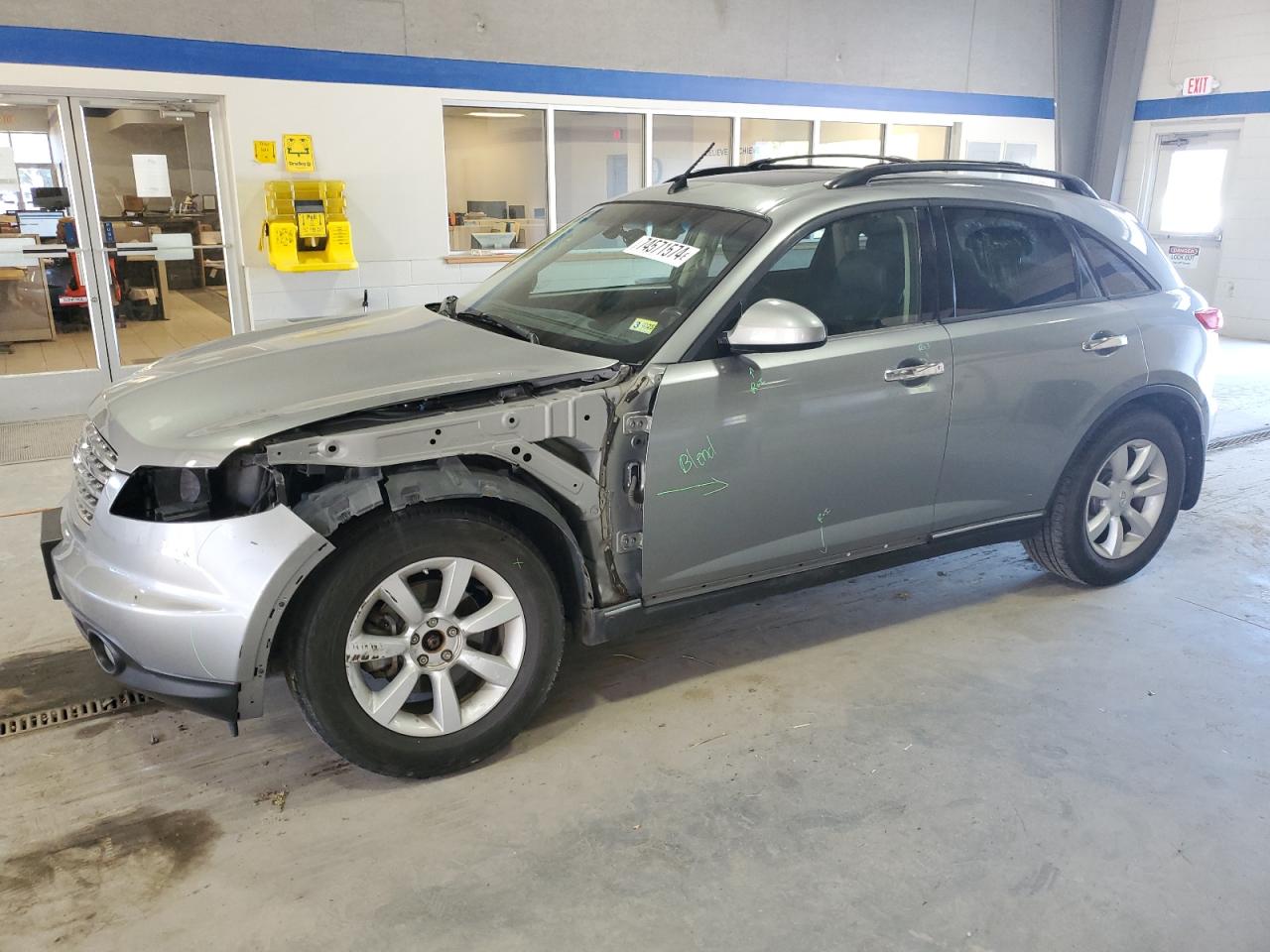 INFINITI FX35 2005