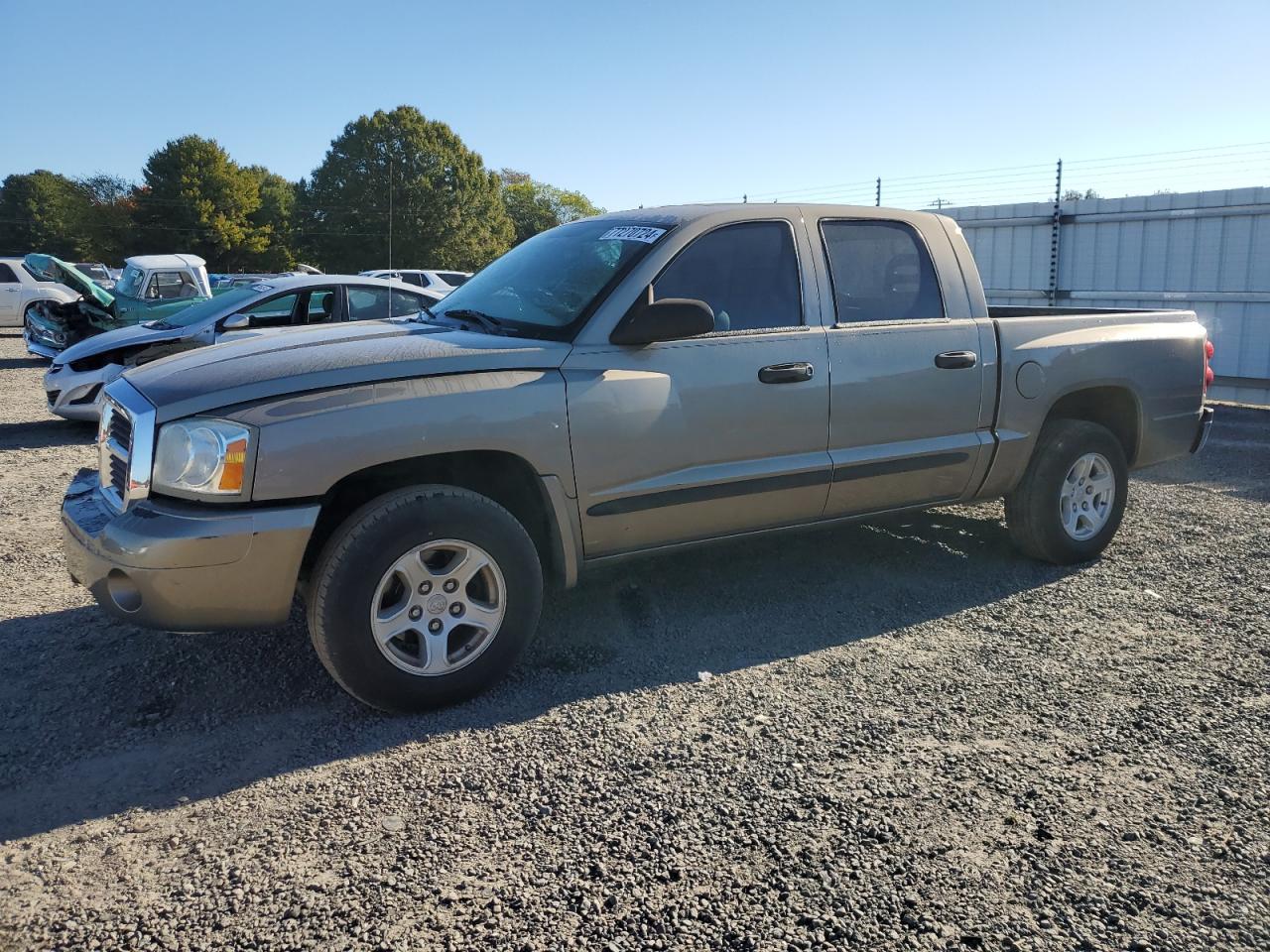 DODGE DAKOTA QUA 2006