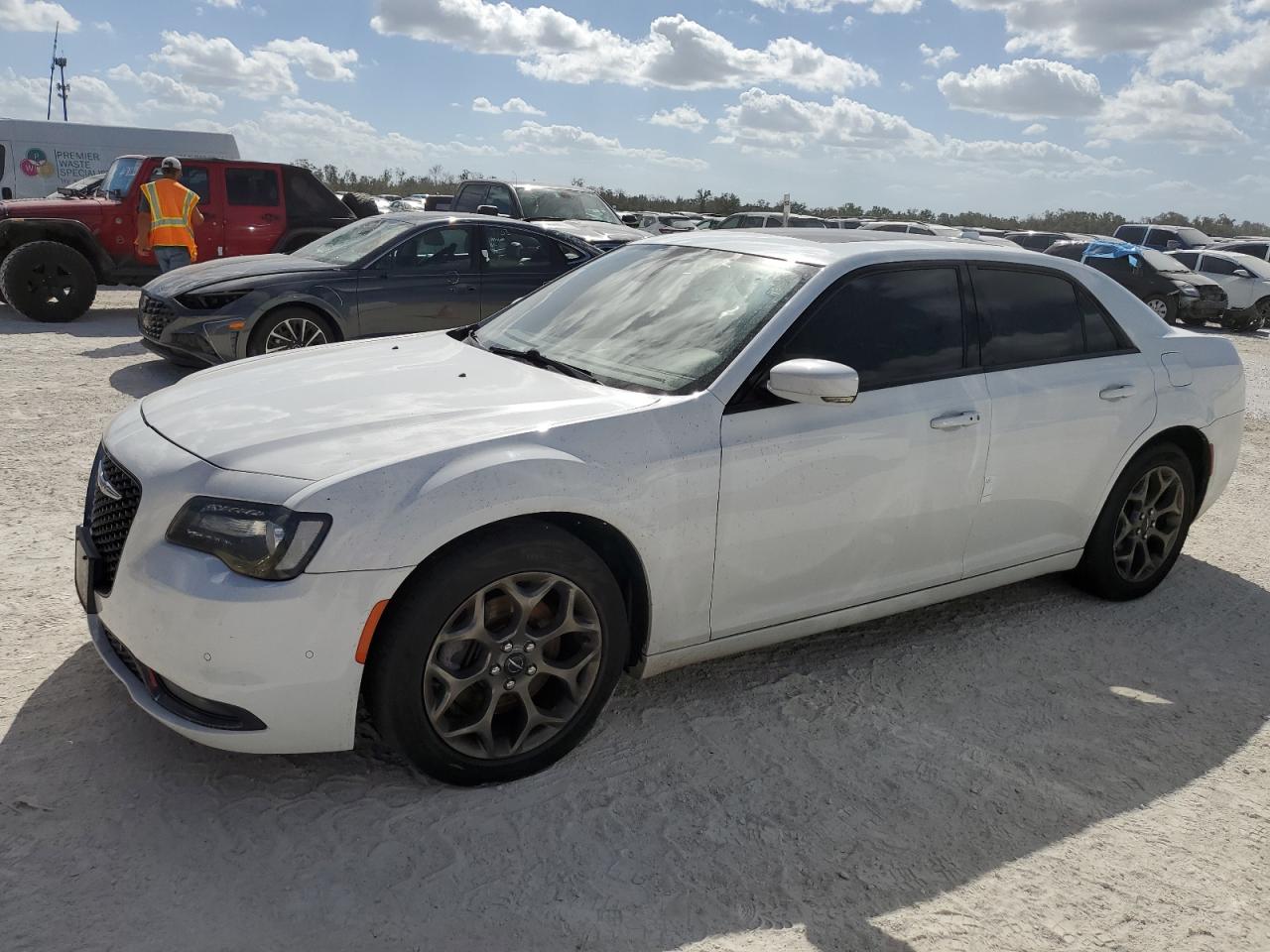 CHRYSLER 300 S 2015