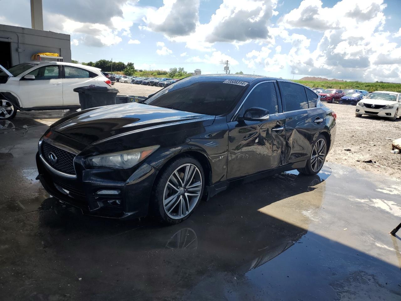 INFINITI Q50 BASE 2014