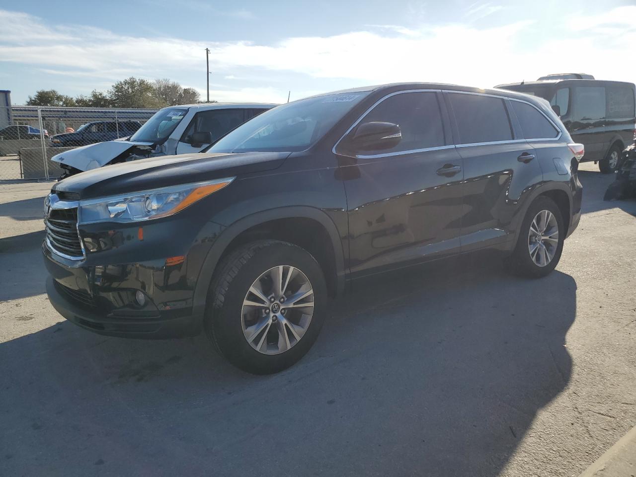 TOYOTA HIGHLANDER 2016