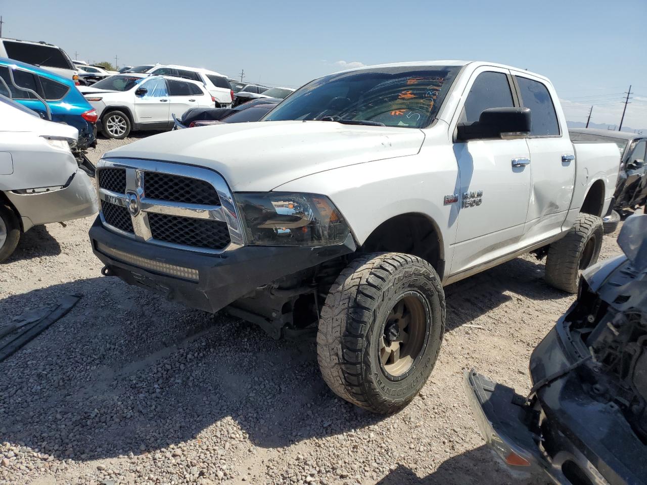 RAM 1500 SLT 2017