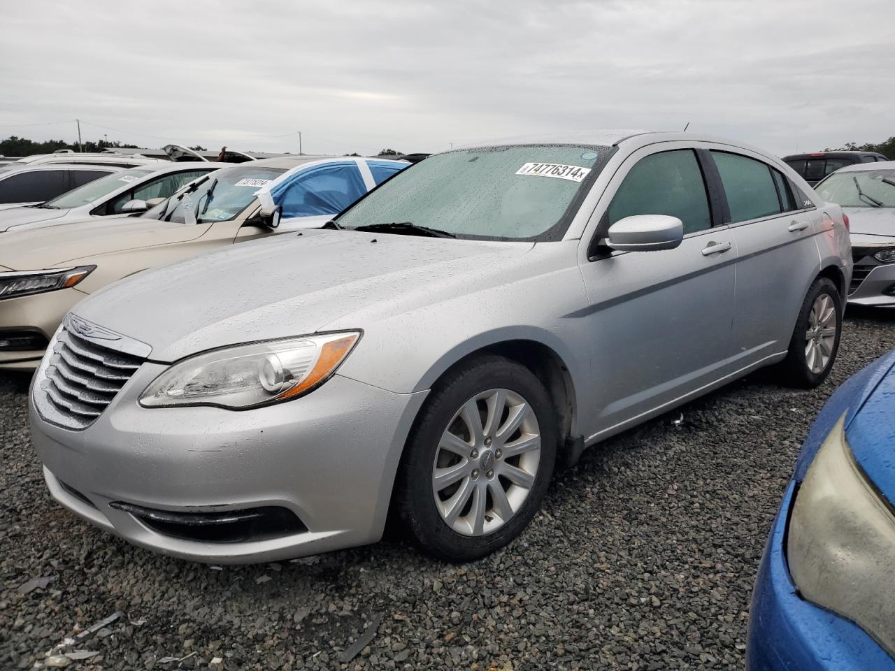 CHRYSLER 200 TOURIN 2012