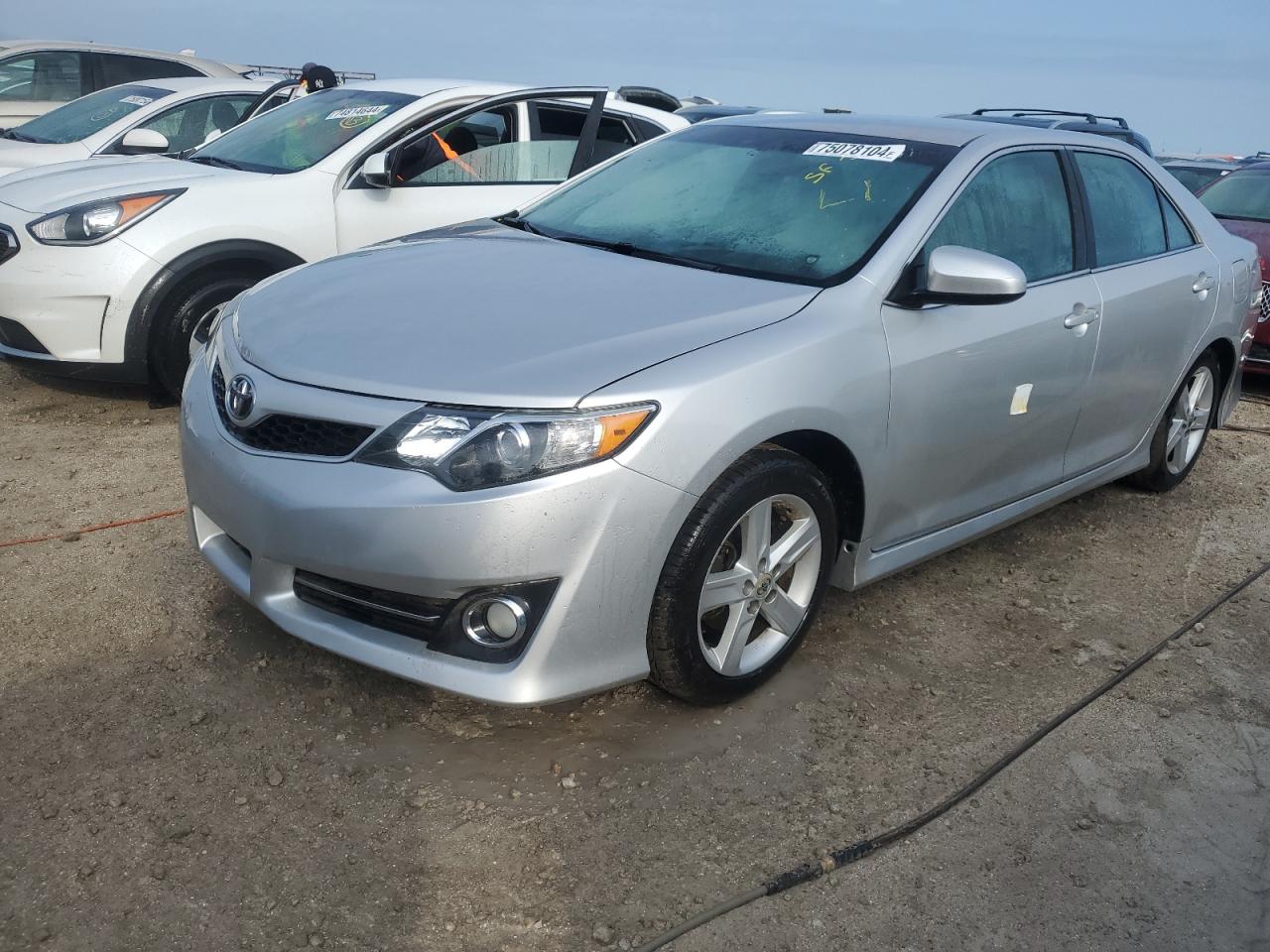 TOYOTA CAMRY BASE 2012