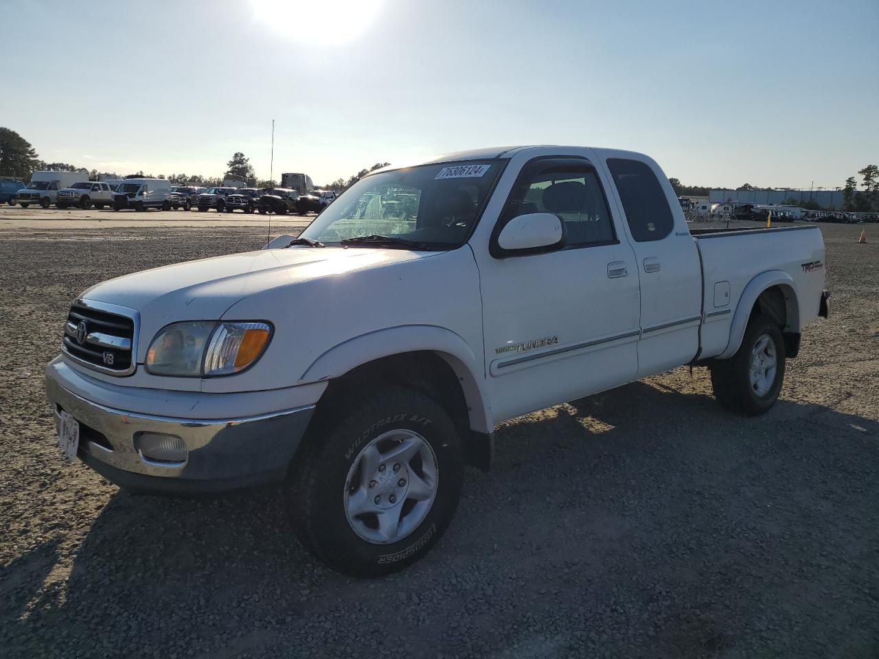 TOYOTA TUNDRA ACC 2002