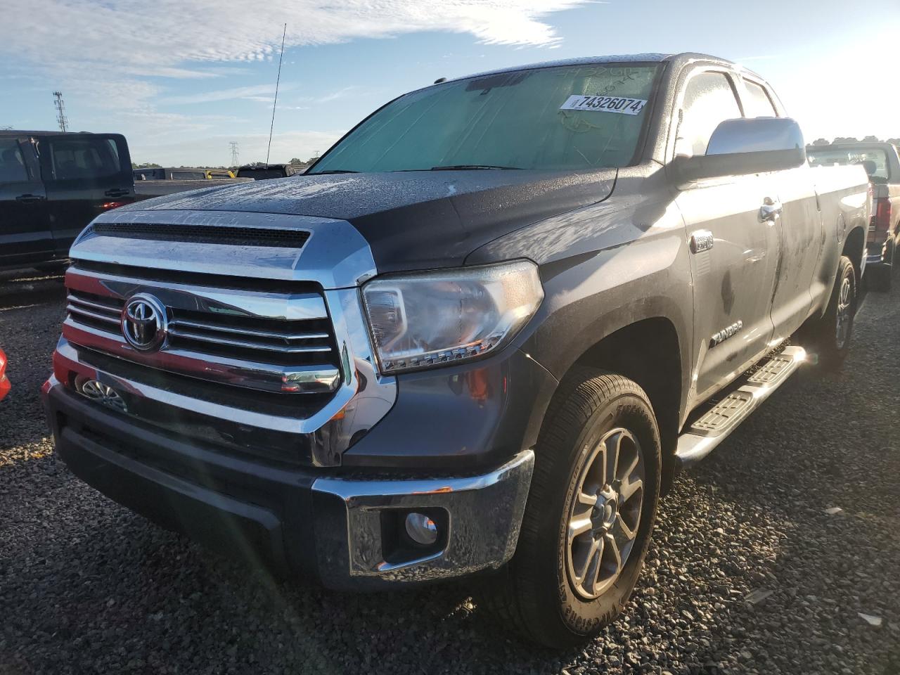 TOYOTA TUNDRA DOU 2016