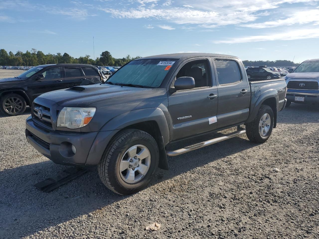 TOYOTA TACOMA DOU 2010