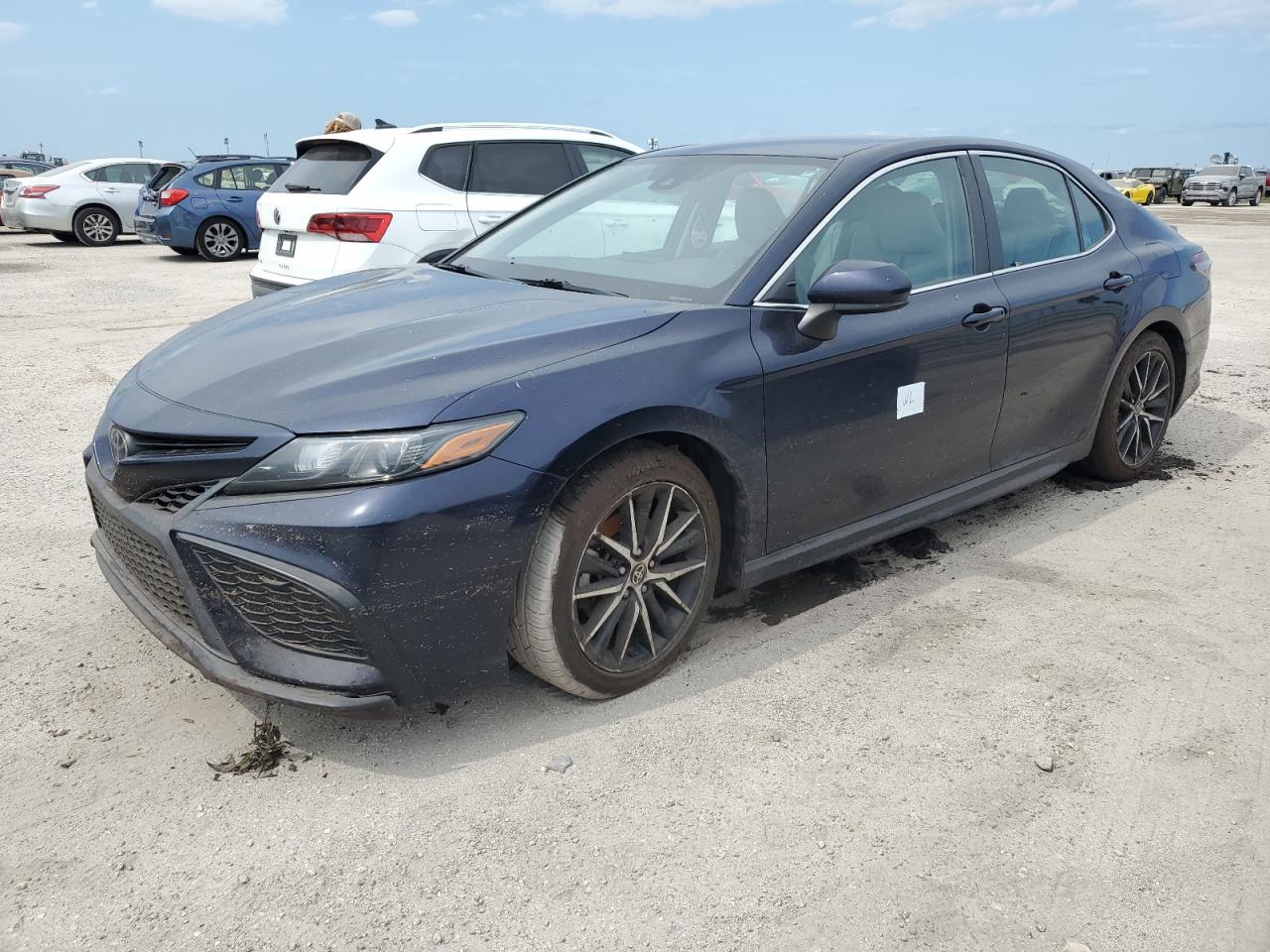 TOYOTA CAMRY SE 2021