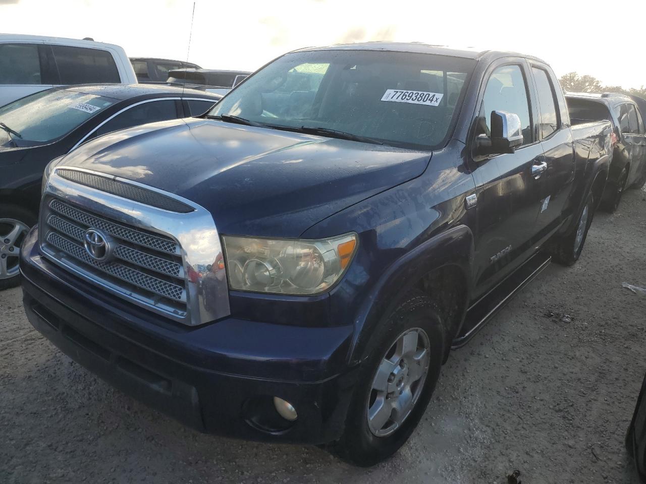 TOYOTA TUNDRA DOU 2007