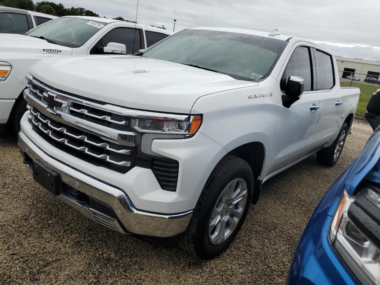 CHEVROLET SILVERADO 2024