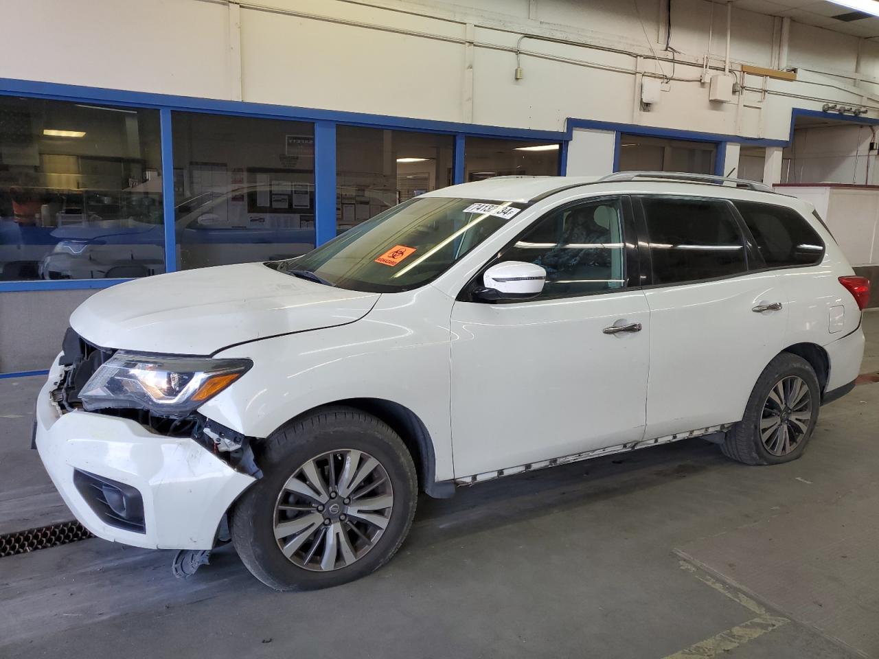 NISSAN PATHFINDER 2018