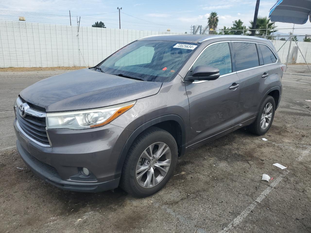 TOYOTA HIGHLANDER 2015