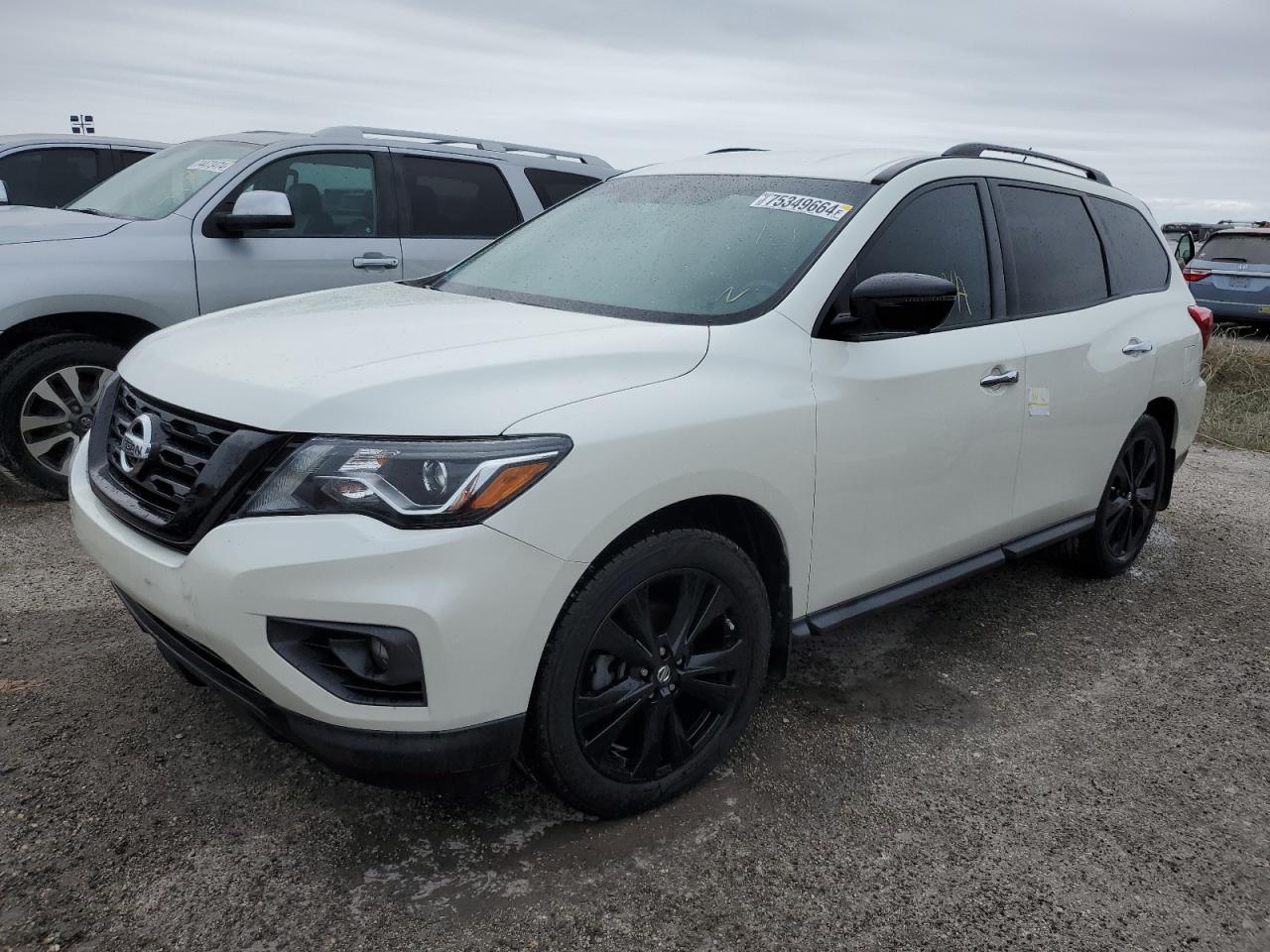 NISSAN PATHFINDER 2018