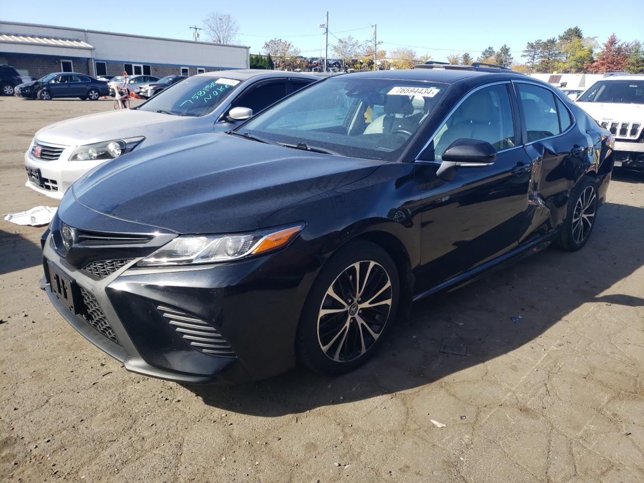 TOYOTA CAMRY 2019
