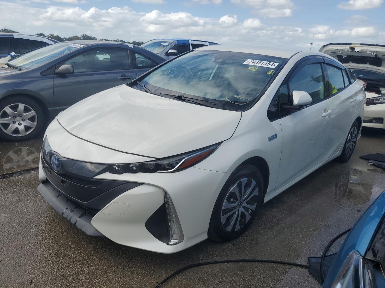 TOYOTA PRIUS PRIM 2020