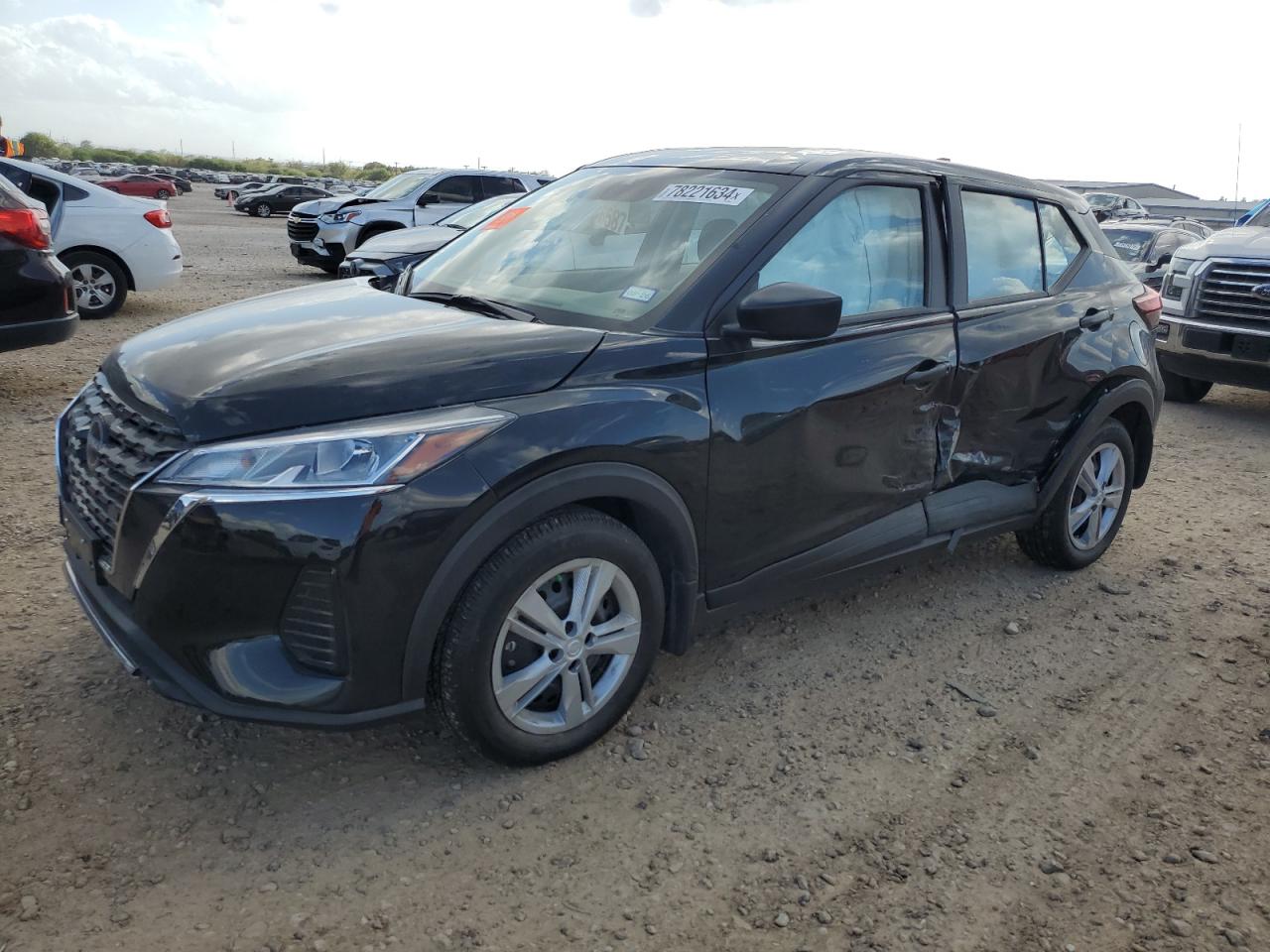 NISSAN KICKS S 2024