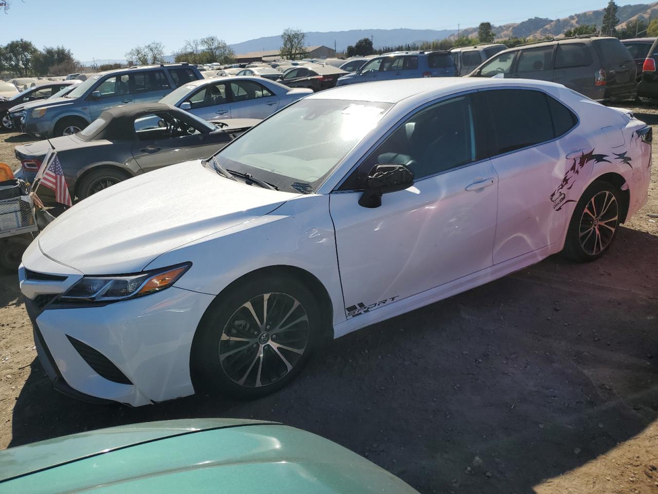 TOYOTA CAMRY SE 2020