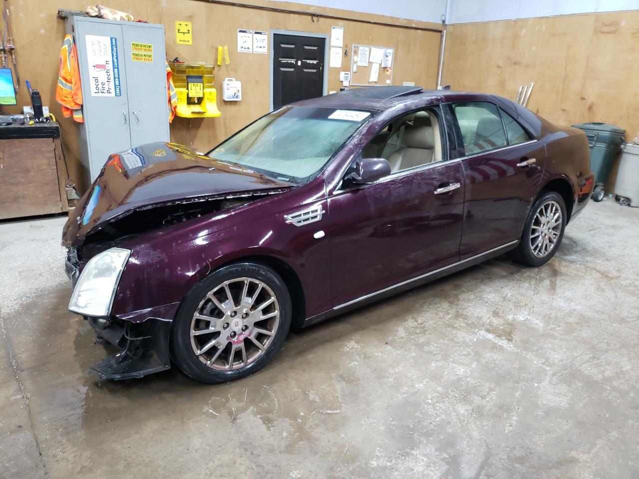 CADILLAC STS 2010