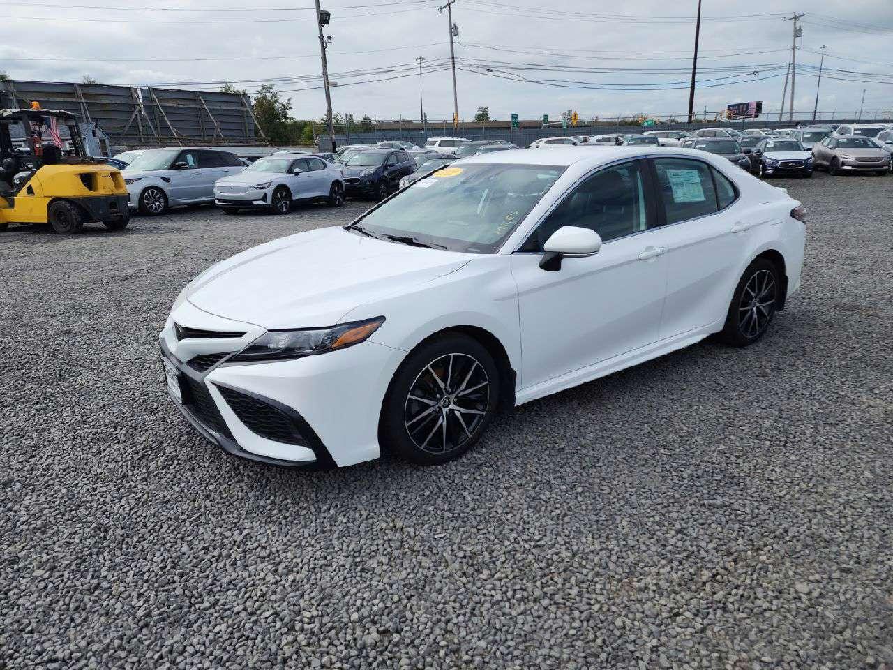 TOYOTA CAMRY SE 2022